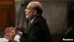 Bernanke subrayó que para cambiar de política la FED necesita ver señales más firmes de que todo marcha bien.