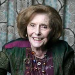 Patricia Neal received a lifetime achievement award at the Nashville Film Festival in April 2008