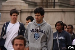 Students wearing Columbia University sweatshirts. Creative Commons photo by Flickr user airsoenxen