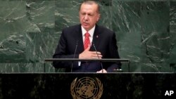 Presiden Turki Recep Tayyip Erdogan saat menyampaikan pidato di hadapan Sidang ke-73, Majelis Umum PBB di Markas Besar PBB, New York, 25 September 2018. 