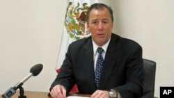 Mexico's Secretary of Foreign Affairs Jose Antonio Meade speaks to reporters during a news conference at the Mexican U.N. Mission in Geneva, Switzerland, Oct. 22, 2013.