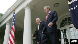 Колишній президент Джордж Буш із своїм віце-президентом Ричардом Чейні.