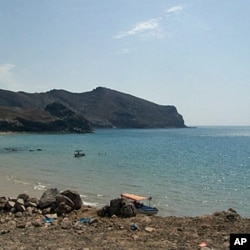 Despite Aden's beach views, and warm climate, foreign tourists are rare these days and the local economy is reeling
