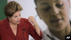 Brazil's President Dilma Rousseff speaks at the launching of a health program that aims to improve public care and the education of Brazilian doctors, at the presidential palace in Brasilia, Brazil, Jul. 8, 2013.