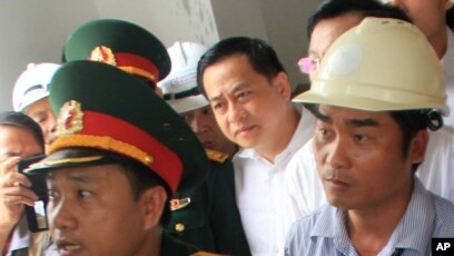 Đại gia bất động sản Phan Văn Anh Vũ, còn gọi là Vũ 'nhôm, vừa được Thủ tướng Nguyễn Xuân Phúc nêu tên như một ví dụ điển hình của "những tồn tại và bất cập trong quản lý công sản" ở Việt Nam.