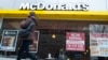 US Fast Food Workers Demand Higher Wages