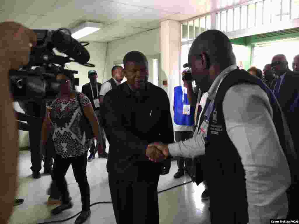 Le candidat au MPLA à la présidentielle, João Lourenço, arrive au bureau de vote à Luanda, 23 août 2017.