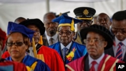 Robert Mugabe na Zimbabwe Open University