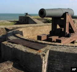 Fort Gaines, whose batteries unsuccessfully attempted to defeat Union Admiral David Farragut’s forces in Mobile Bay during the US Civil War, is severely endangered by erosion of the Dauphin Island shoreline.