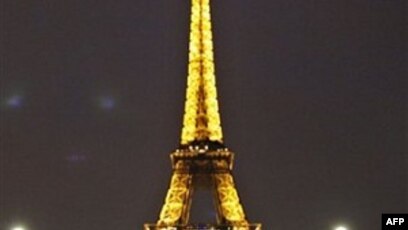 Pháp: Lại sơ tán tại tháp Eiffel