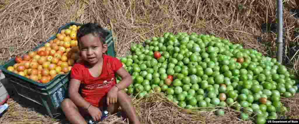 Jedna od inicijativa američke vlade na polju globalne borbe protiv gladi je program Feed the Future. (Photo: USAID)