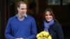 Duquesa Kate Middleton abandona el hospital 