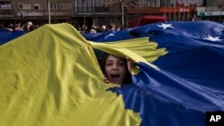 Proslava devet godišnjice proglašenja nezavisnosti Kosova održana je u centru Prištine. 