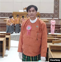 ဧရာဝတီတိုင်းဒေသကြီး လွှတ်တော်ကိုယ်စားလှယ် ဦးသိန်းဆွေ။