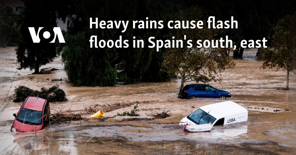 Heavy rains cause flash floods in Spain's south, east