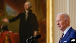 조 바이든 미국 대통령이 취임 1주년을 하루 앞둔 지난 19일 백악관 이스트룸에서 기자회견하고 있다. (자료사진)