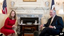 Secretary of State Rex Tillerson meets with Canadian Foreign Affairs Minister Chrystia Freeland, Feb. 8, 2017, at the State Department​ in Washington. 