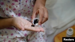 Seorang perempuan penderita kanker serviks yang dirawat di Beijing, China (foto: ilustrasi). Kanker mulut rahim atau serviks adalah penyebab utama kematian perempuan di seluruh dunia.
