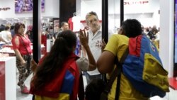 Decenas de personas se acercaron a los centros comerciales por el viernes negro realizado en Venezuela.