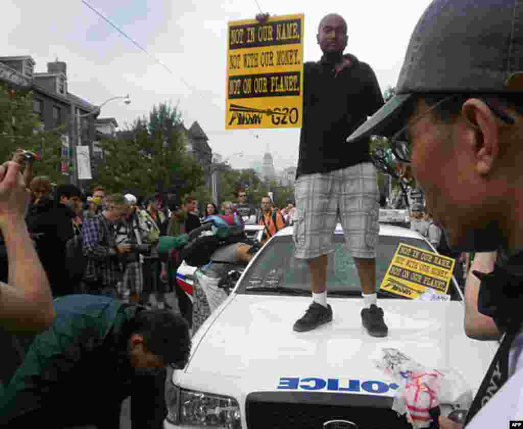 Торонто 2010: город, полиция и беспорядки