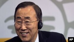 Katibu mkuu wa umoja wa mataifa Ban Ki Moon katika picha