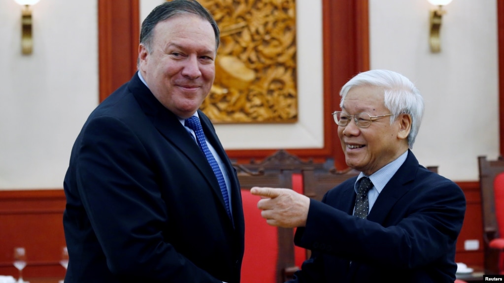 Ngoại trưởng Mỹ Mike Pompeo gặp Tổng bí thư Nguyễn Phú Trọng hôm 8/7. 