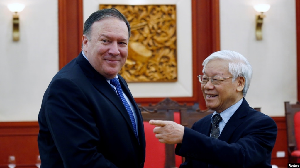 Ã”ng Trá»ng tiáº¿p ngoáº¡i trÆ°á»Ÿng Má»¹, Mike Pompeo, táº¡i HÃ  Ná»™i ngÃ y 8 thÃ¡ng Báº£y, 2018.