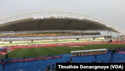 Le stade de Libreville, Gabon, 28 janvier 2017. (VOA/Timothée Donangmaye)