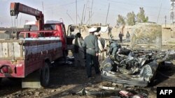 Theo LHQ, các vụ đánh bom vệ đường ở Afghanistan đã tăng 94%, trong khi số những vụ ám sát do các phần tử nổi dậy thực hiện tăng 45%.
