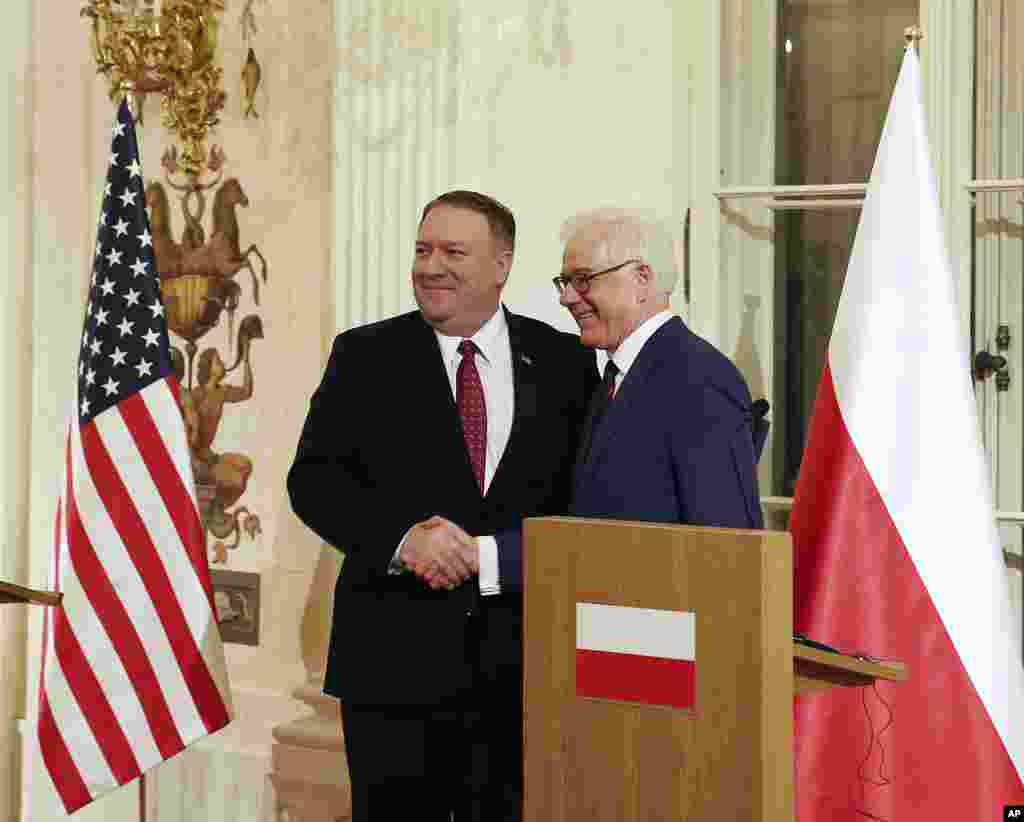 وزیران خارجه آمریکا و لهستان روز سه شنبه در یک کنفرانس خبری شرکت کردند. این دو کشور میزبان نشست ورشو هستند که در چهارشنبه و پنجشنبه به صلح و امنیت خاورمیانه می پردازد. 