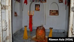 راج کٹاس مندر میں شیو لنگ کی پوجا کی جاتی ہے