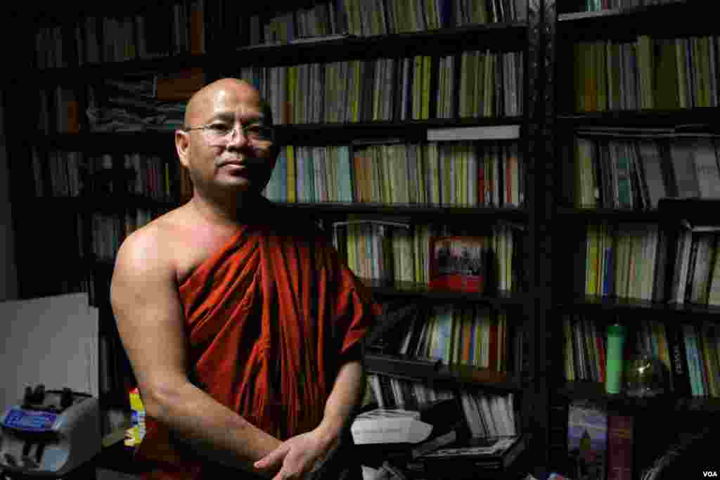 Ven. Ouk Chanhan, 55, chief monk of the Wat Buddhikaram Cambodian Buddhist temple in Silver Spring, Maryland, on Friday, April 17, 2015. Ven. Ouk Chanhan was among those evacuated in Phnom Penh 40 years ago by the victorious Khmer Rouge forces and was evacuated to Takeo province. He is among the organizers of a special memorial service at the Washington, DC area temple to mark 40 years since Khmer Rouge takeover. (Sophat Soeung/VOA Khmer)