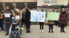 Završeni protesti pred Vladom FBiH. Građanima rečeno da je premijer Novalić na sastanku u SDA