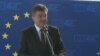 Arhiva - Specijalni predstavnik EU za dijalog Beograda i Prištine Miroslav Lajčak u Prištini, tokom posete Kosovu, 15. oktobra 2020.