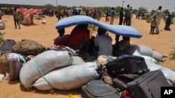 Des réfugiés nigérians, victimes des attaques de Boko Haram, à Gaidam, Nigeria, jeudi 6 mai 2015