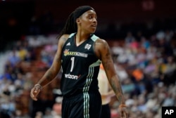 The New York Liberty’s Shavonte Zellous is pictured during the second half of a WNBA basketball game in Uncasville, Conn., June 16, 2016.