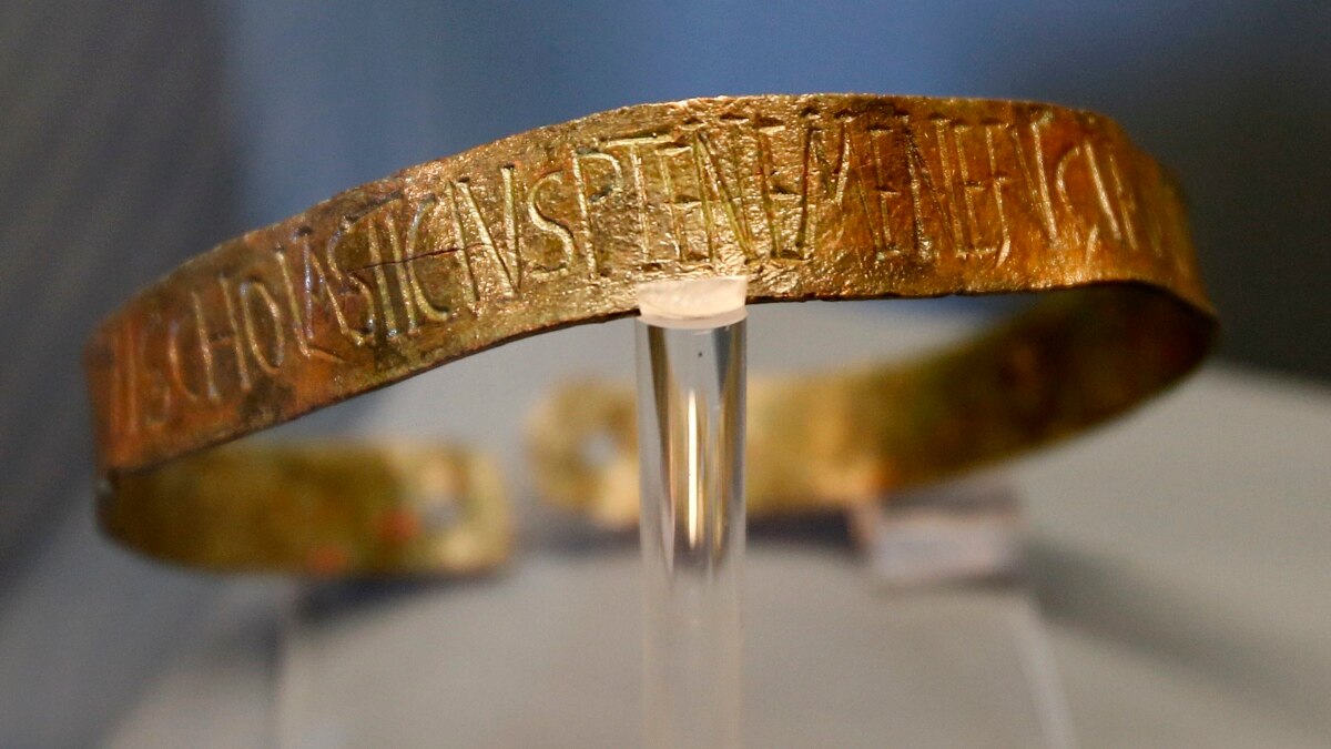 Exhibit Explores Ancient Roman 'Designer' Labels, Trademarks