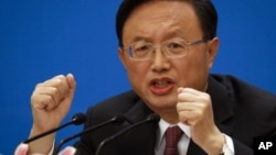 中国外长杨洁篪3月6号在北京人民大会堂举行记者会