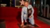 دنیل کریگ بازیگر نقش «جیمز باند» صاحب ستاره‌ای در بلوار مشاهیر هالیوود شد