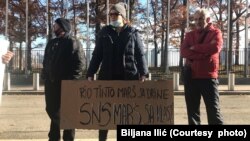 Protest predstavnika dijaspore Srbije pred sedištem Ujedinjenih nacija u Njujorku (Foto: Biljana Ilić)