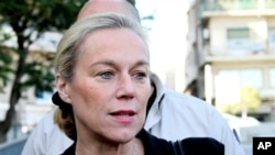 FILE - Sigrid Kaag, head of the U.N. team charged with destroying Syria's chemical weapons, addressing reporters in Damascus, Oct. 22, 2013.