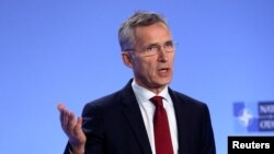 Generalni sekretar NATO-a Jens Stoltenberg na konferenciji za novinare u Briselu (Foto: REUTERS/Francois Walschaerts )