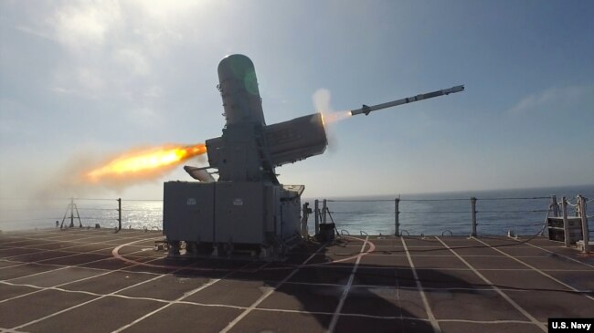 “蒙哥马利号”濒海战舰(USS Montgomery)2019年4月举行导弹发射操演（美国海军）