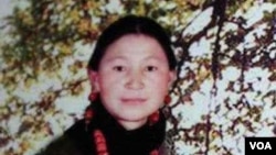 自焚身亡的藏人卓嘎近照(美国之音藏语组提供)