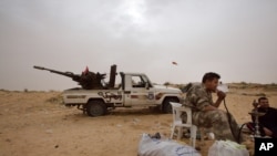 2015年2月21日利比亞士兵稍事休息
