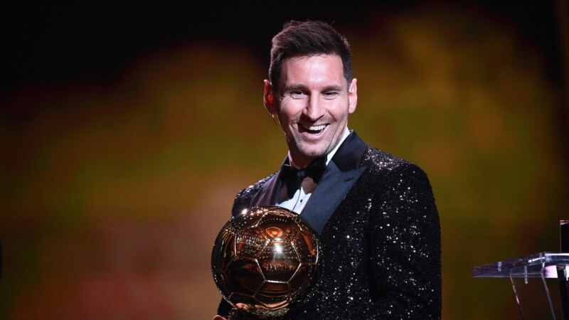 Ballon d'Or: la septième victoire de Messi fait grincer des dents