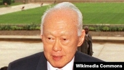 Ông Lý Quang Diệu nhận định rằng 'lãnh đạo Việt Nam bị ý thức hệ cầm tù'
