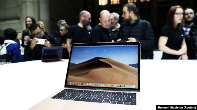 Chiếc MacBook Air được hãng Apple trình làng ở một sự kiện ở New York hồi năm 2018