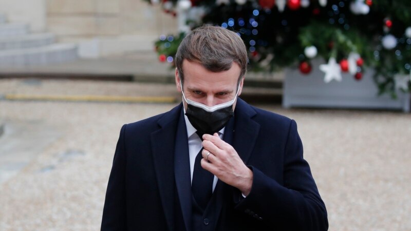 French President Emmanuel Macron Tests Positive for COVID-19