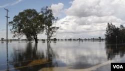 Banjir yang melanda kota Rockhampton di Australia, 3 Januari 2011.